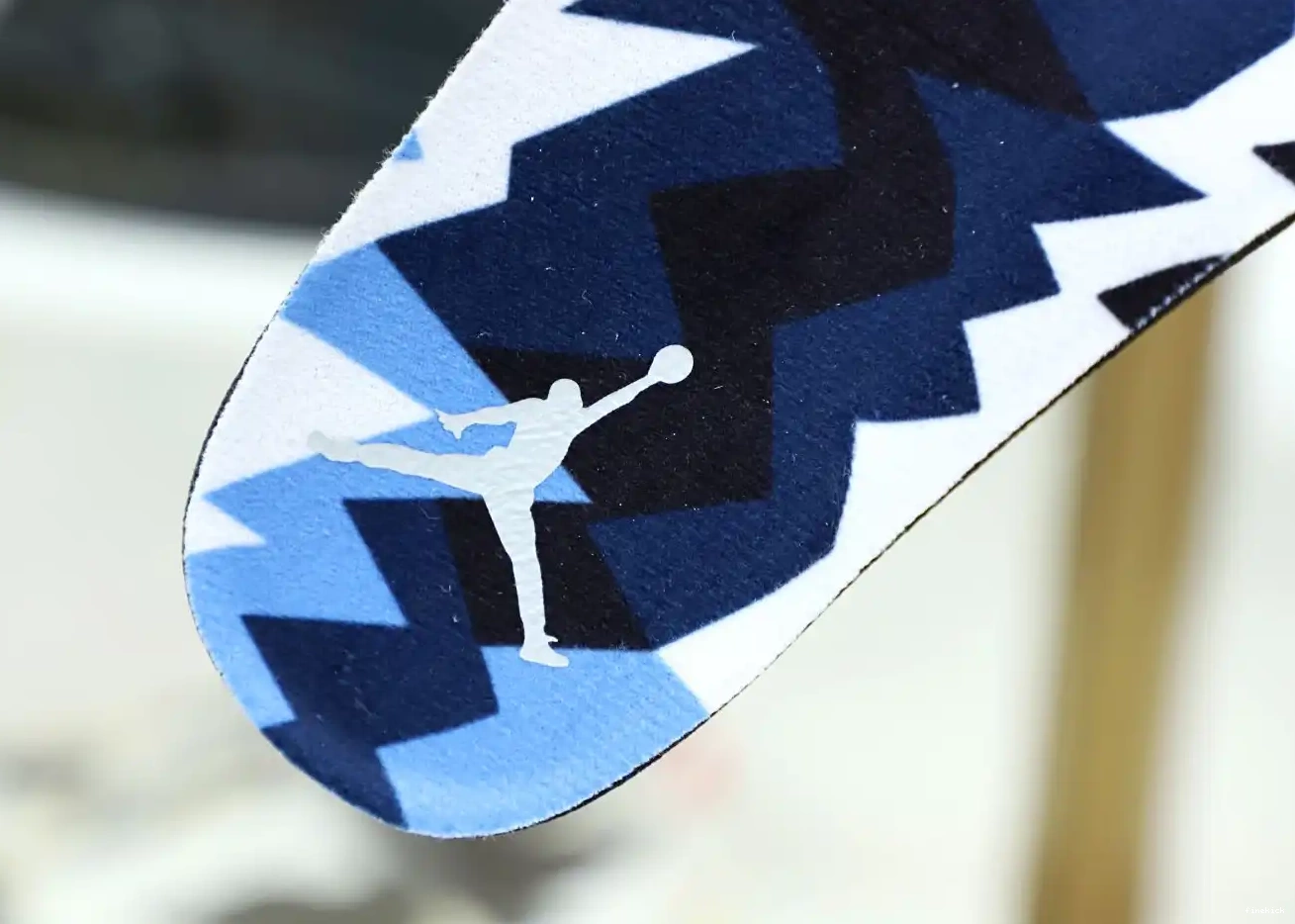 HOME' RETRO AIR JORDAN 6 'UNC 0405